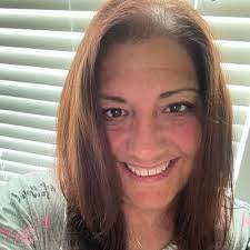 Dina Obrien's Instagram, Twitter & Facebook