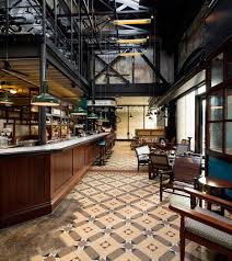 Dishoom Restaurant Brings Bombay Dining To A Railway Warehouse In London S King S Cross Bar Restaurant Interior Bar Design Restaurant Cafe Design