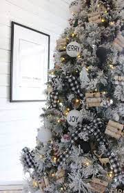Snow Flocked Farmhouse Christmas Tree Christmas Tree Decorating Themes Christmas Tree Inspiration Rustic Christmas Tree