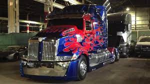 Eleganceoneighteenwheels Optimus Prime Many Others On The Set Of Transformers Age Of Extinction Transformers Transformers Age Of Extinction Transformers 4