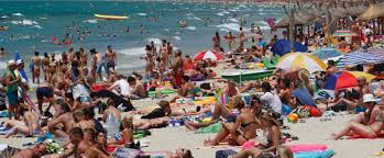 Cucina, lavatrice e aria condizionata. A Palma Di Maiorca Vietato Affittare Appartamenti Ai Turisti