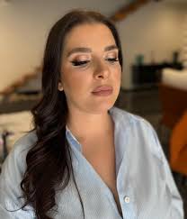 Photo by Andreea Sandu (@makeup_.byandreea) · September 7, 2025