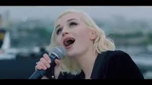 Pilih satu link dari 15 daftar dibawah untuk streaming video klip mp4 di metro musik, detail informasi dan kumpulan full album lagu terkait. Download Lagu Lagu Piala Dunia Ale Rusia Mp3 Gratis Download Lagu Gratis