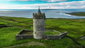 It is separated from great britain to its east by the north channel, the irish sea, and st george's channel. Ireland For Seniors Definitive Guide For Senior Traveller Odyssey Traveller