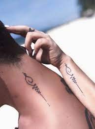 21 Tattoo Neck Back Awesome Couple Tattoos Unique Friendship Tattoos Friend Tattoos