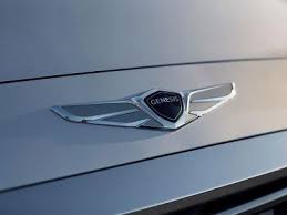 Bmw decided to symbolize the bavarian national flag which has a white and blue pattern (despite the fact that many people think it is a rotating propeller). 10 Reasons We Think The New Genesis Brand Will Win Luxury Car Buyers Autobytel Com