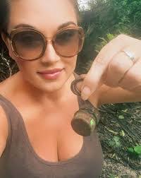 Becky Lindeman's Instagram, Twitter & Facebook