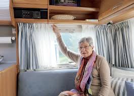 ✓ wie einfach sie einen verdunkelungsvorhang basteln können ➔ hier entdecken. Kinderleicht Gemacht Camping Cars Caravans