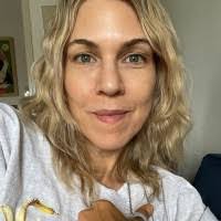 Irene Horn's Instagram, Twitter & Facebook