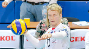 To zawodnik grający na linii obrony. Adam Kowalski Czuje Sie W Berlinie Jak W Domu Polski Siatkarz Przedluzyl Kontrakt Z Br Volleys Polsat Sport
