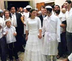 Ancient Jewish Wedding Customs And Yeshua S Second Coming Messianic Bible Jewish Wedding Ceremony Jewish Wedding Jewish Marriage