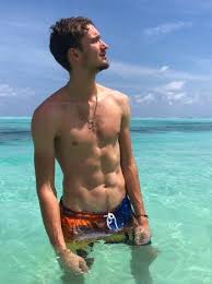 El ruso se dio a conocer al gran público hace dos. Daniil Medvedev Shirtless Girlfriend Titles Tennis Sponsors