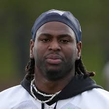 Jaheim Bell goes in Round 7 to New England