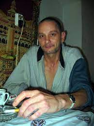Born in pitești, he graduated from the theatrical arts and cinematography insti. Sebastian Papaiani A Murit NeimpÄƒcat Nu È™i A VÄƒzut NiciodatÄƒ Nepotul Libertatea