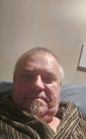 Hello, I'm Post apocalyptic modeling (my real names Warwick)and something  to know about me is I get lonely. My dad died of late and my kids live  overseas so I've been just