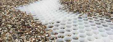 They are rapidly becoming the preferred choice of surfacing for domestic drives and. How Much Does A Resin Bonded Driveway Cost Home Logic Uk