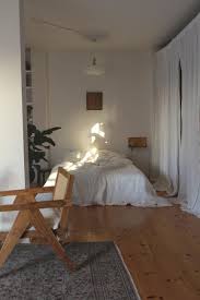 Entspannte Wohnung Uber Den Dachern Berlins Zimmer Einrichten Jugendzimmer Zimmer Gestalten Wg Zimmer