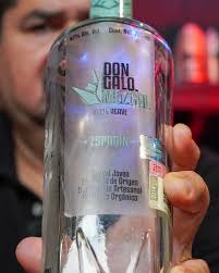 S.O.S.MEZCAL by Benjamín Nava (@chef.benjamin_master_mezcalier) • Instagram  photos and videos