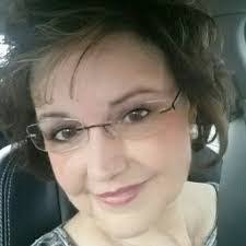 Hollie Stover's Instagram, Twitter & Facebook