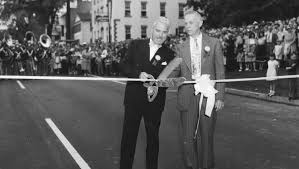 Hi I'm looking for a second job in food and beverage I have 26 years  experience!! Front and back of house experience I am also tip certified and  fare certified! Bar tending