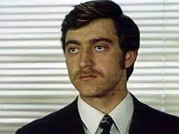 Sleduyu svoim kursom (1975)