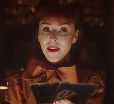 Noticing an Actress in the New Adventures of Superman