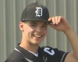 Lance Fowler's Instagram, Twitter & Facebook