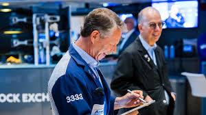 S&P 500 closes at a record to kick off June trading as tech rally overpowers oil spike: Live updates