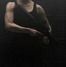 молчи скрывайся и таи и чувства и мечты свои 