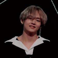 The Way He Flips His Hair Just Bts Taehyung Kim Taehyung Bts Taehyung Taehyung