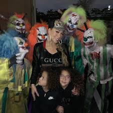 Mariah Carey Getting Ready For Halloween In Osaka Facebook