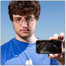 Comex, ex-hacker do jailbreak, não trabalha mais na Apple