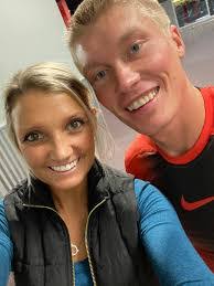 Sarah Abner's Instagram, Twitter & Facebook