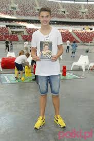 Adam zdrójkowski (19 l.) nie krył rozgoryczenia, gdy dowiedział się o zakończeniu emisji nowych wiktoria gąsiewska (20 l.) i adam zdrójkowski (19 l.) przebywają obecnie na wakacjach w izraelu. 21 Adam Zdrojkowski Jest Boski Ideas Wieniawa Zdjecia Gwiazd Anteny