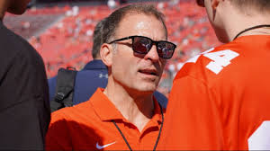Urban Meyer, Gene Smith, Braxton Miller and Jeff Heuerman Raise the Selfie  Game
