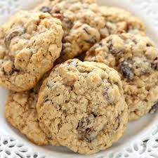 These Soft And Chewy Oatmeal Raisin Cookies Are Super Soft Thick And L Cookie Recipes Oatmeal Raisin Soft Oatmeal Raisin Cookies Oatmeal Raisin Cookies Chewy