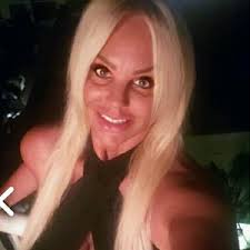 Becky Crown (@sunnygirl69)