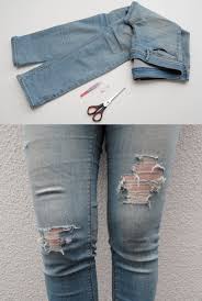 All you need is to reach for 3 items and prepare yourself to be trendy. Ripped Jeans Dein Step By Step Diy Ladenzeile