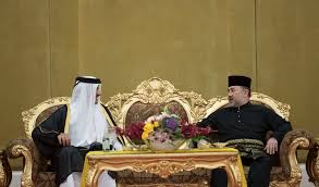 Malaysian king sultan muhammad v abruptly abdicated on sunday after wearing the crown for only two years. Hh The Amir Meets King Of Malaysia