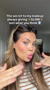 Boost Your Natural Makeup with This Easy Dazzling Hack