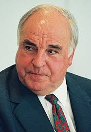 1946 trat er bereits in die cdu ein. Helmut Kohl Wikipedia
