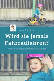 Wird Sie Jemals Fahrradfahren Vom Druck Der Zu Schnellen Entwicklung Schwimmen Lernen Kind Fahrrad Fahren Fahrradfahren Lernen