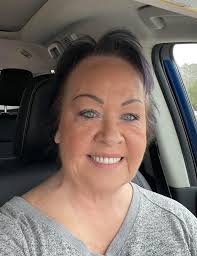 Diane Fondren's Instagram, Twitter & Facebook