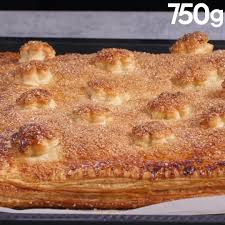 750g On Instagram Un Dessert A Base De Pate Feuilletee Et De Pommes Ultra Fondantes La Recette Ingredients 2 Pate In 2020 Sweet Recipes Desserts Food