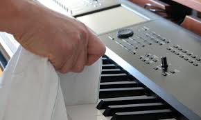 36 schwarze und 52 weiße tasten. 5 Tipps Zur Optimalen Keyboardpflege Bonedo