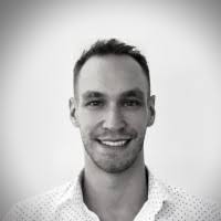 600+ profilů „Juban“