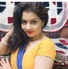 Priya Roy's Instagram, Twitter & Facebook