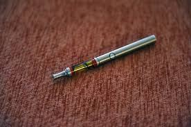 Although juuls and other nicotine pens are known for producing since vegetable glycerin is more like water, according to raber, it's unlikely you'd find it in a weed vape. Report Lab Test Finds Cyanide In 15 Of 15 Black Market Thc Vape Carts Silive Com