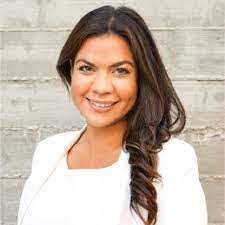 Marisa Kerns's Instagram, Twitter & Facebook