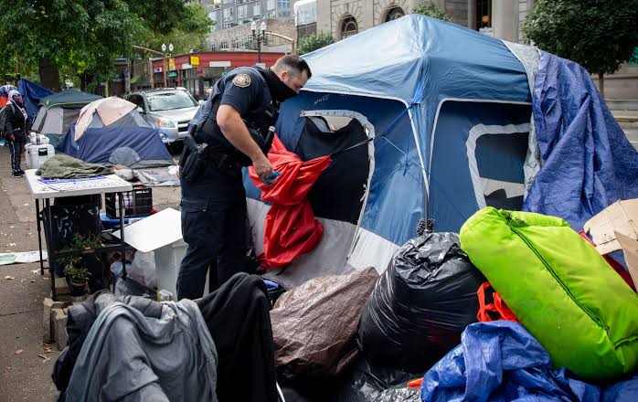 Portland developers try to ease homeless crisis that they helped create -  oregonlive.com